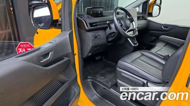 Hyundai Staria 11인승, 2022 10