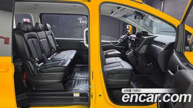 Hyundai Staria 11인승, 2022 20