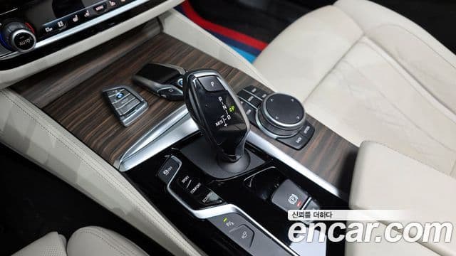 BMW 5시리즈 (G30) 520d M Sport Plus, 2020 9