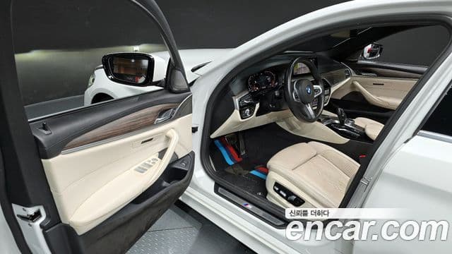 BMW 5시리즈 (G30) 520d M Sport Plus, 2020 10