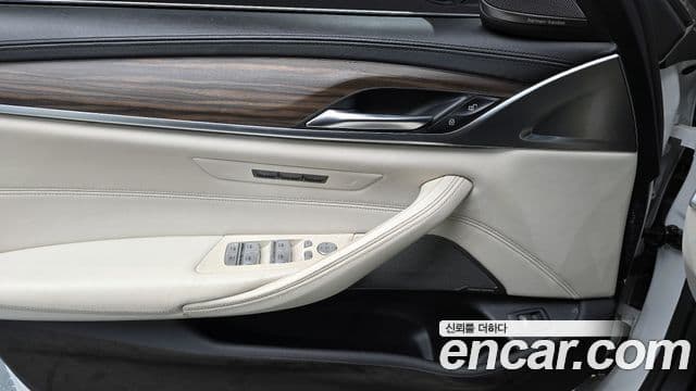 BMW 5시리즈 (G30) 520d M Sport Plus, 2020 17