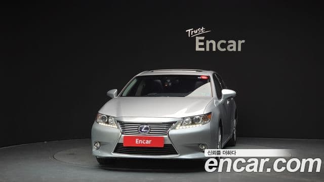 Lexus New ES300h XV60, 2015 3