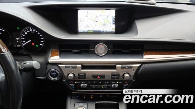 Lexus New ES300h XV60, 2015 17