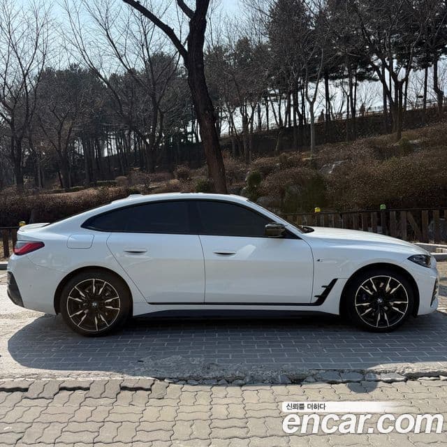 BMW i4 eDrive40 M Sport, 2022 9