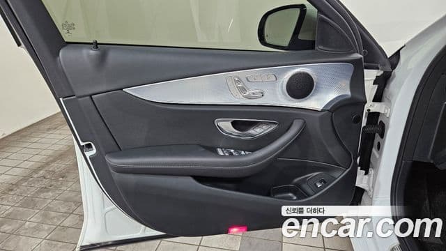 Mercedes-Benz E-класс W213 Avantgarde, 2020 15