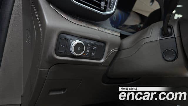 Ford Explorer 6세대 3.0 Platinum 4WD, 2022 14