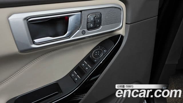 Ford Explorer 6세대 3.0 Platinum 4WD, 2022 17