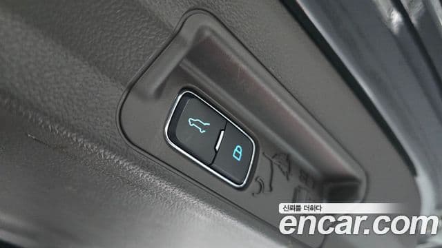 Ford Explorer 6세대 3.0 Platinum 4WD, 2022 20