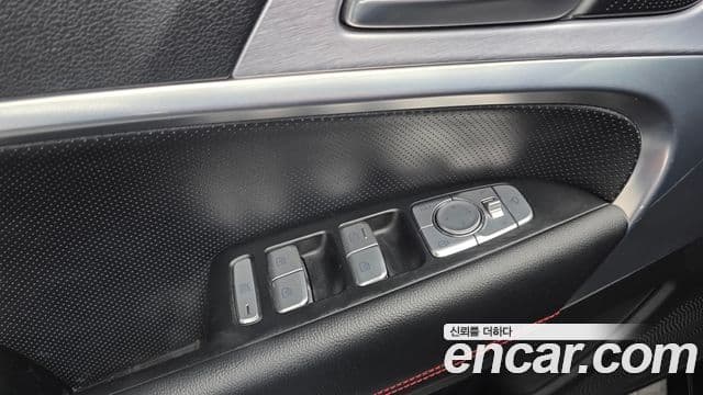 Genesis G70 Elite, 2020 18