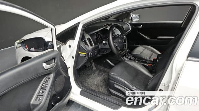 Kia The / новый New K3 Style, 2018 10