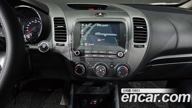 Kia The / новый New K3 Style, 2018 17