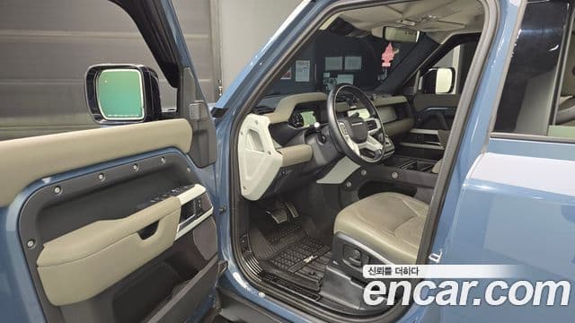 Land Rover Defender (L663) 110 D250 SE, 2022 10