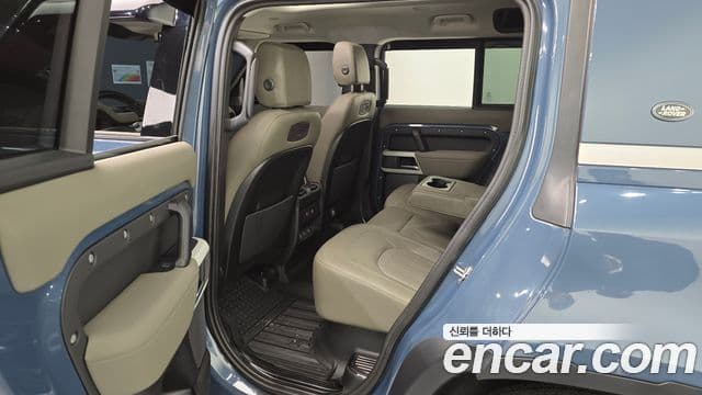 Land Rover Defender (L663) 110 D250 SE, 2022 11