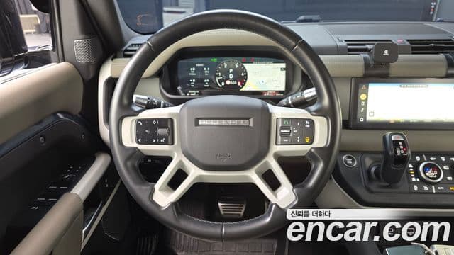 Land Rover Defender (L663) 110 D250 SE, 2022 13