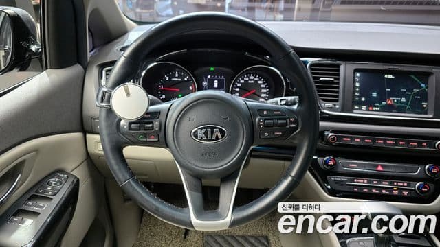 Kia All New Carnival Prestige, 2017 14