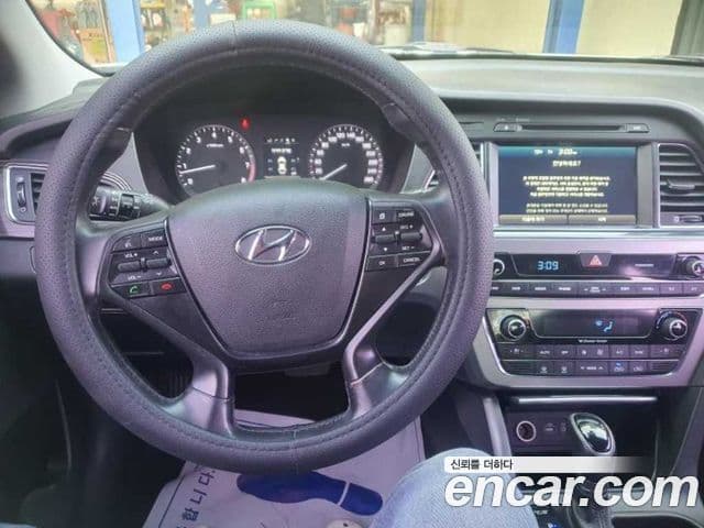 Hyundai LF Sonata LPI Modern(для людей с инвалидностью), 2015 8