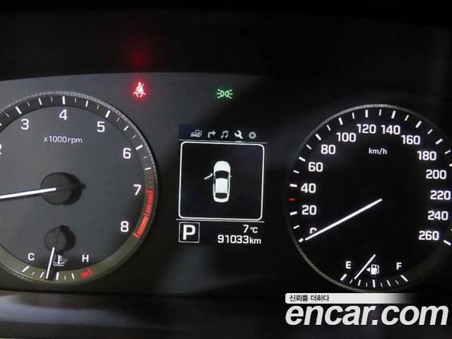 Hyundai LF Sonata LPI Modern(для людей с инвалидностью), 2015 9