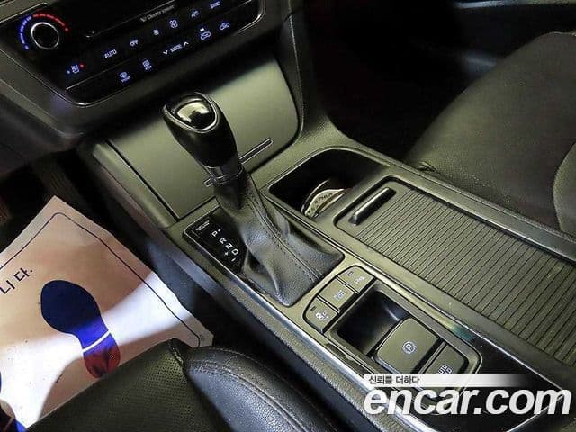 Hyundai LF Sonata LPI Modern(для людей с инвалидностью), 2015 12