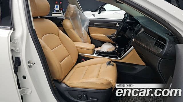Kia K7 Premier Prestige, 2020 10