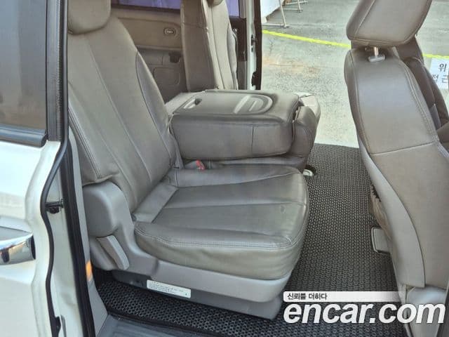 Kia Carnival R топовая версия, 2013 16