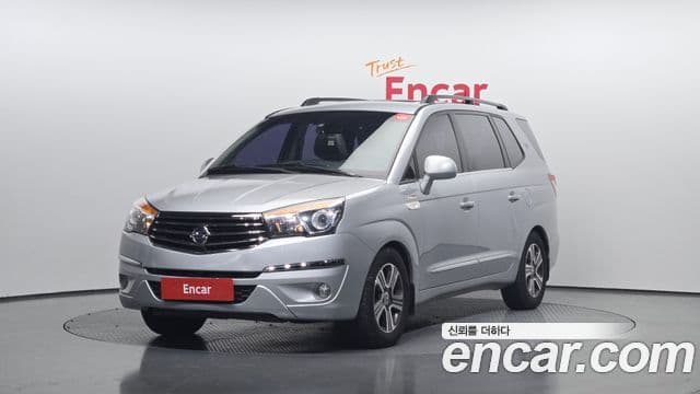 KG모빌리티(SsangYong) Korando 투리스모 4WD GT 9인승, 2015 1