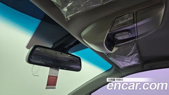 KG모빌리티(SsangYong) Korando 투리스모 4WD GT 9인승, 2015 15