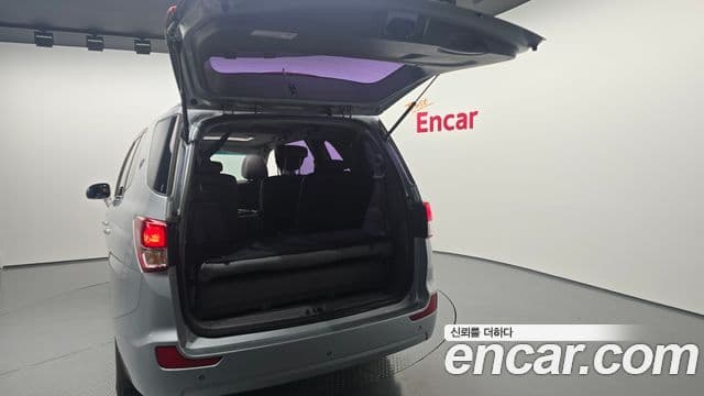 KG모빌리티(SsangYong) Korando 투리스모 4WD GT 9인승, 2015 20