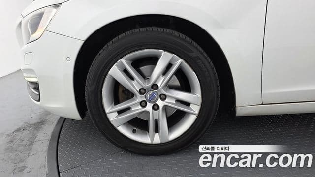 Volvo S60 2세대, 2015 все фото