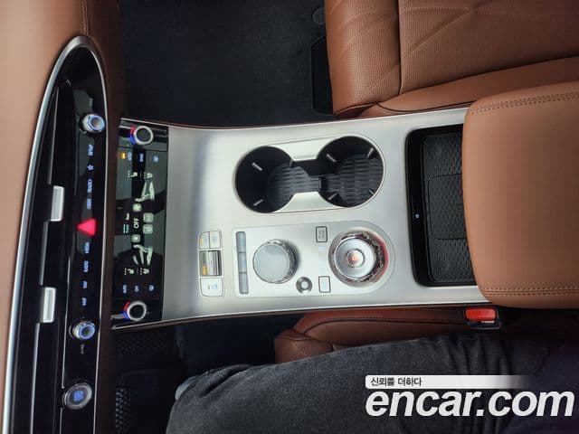 Genesis GV70, 2026 11