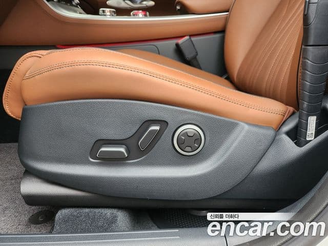 Genesis GV70, 2026 13