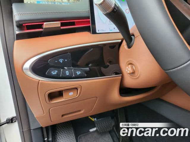 Genesis GV70, 2026 14