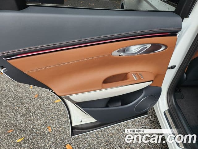 Genesis GV70, 2026 15