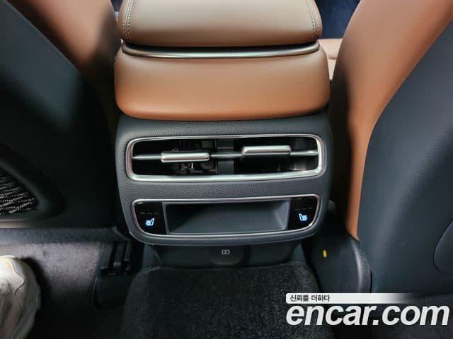 Genesis GV70, 2026 17