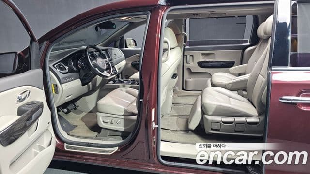 Kia All New Carnival President, 2016 10