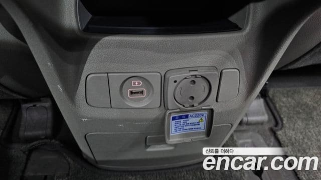 Kia All New Carnival President, 2016 18