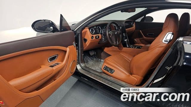 Bentley Continental GT 2세대 4.0 GT, 2016 10