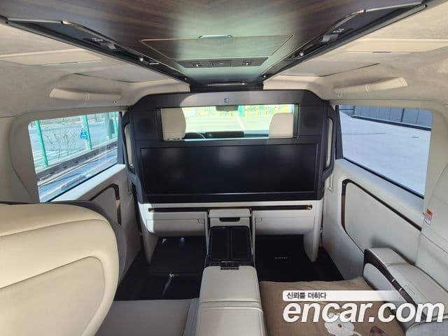 Lexus LM 2세대 500h Royal, 2025 12