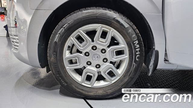 Hyundai Staria Modern, 2023 все фото