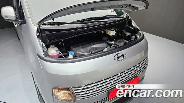 Hyundai Staria Modern, 2023 6