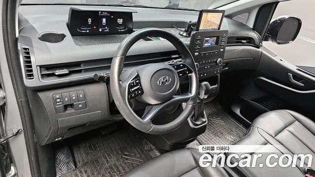 Hyundai Staria Modern, 2023 7