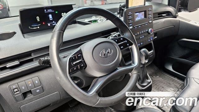 Hyundai Staria Modern, 2023 13