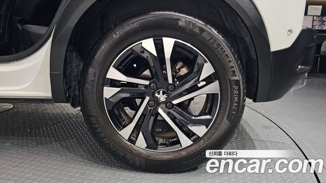 Peugeot 2008 2세대 1.5 BlueHDi GT, 2021 все фото