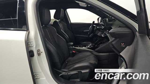 Peugeot 2008 2세대 1.5 BlueHDi GT, 2021 10