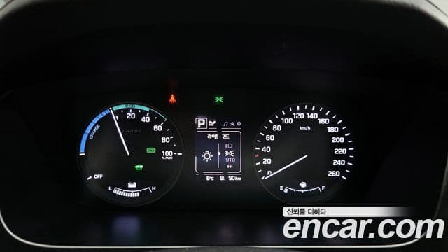 Hyundai LF Sonata гибрид Premium, 2016 8
