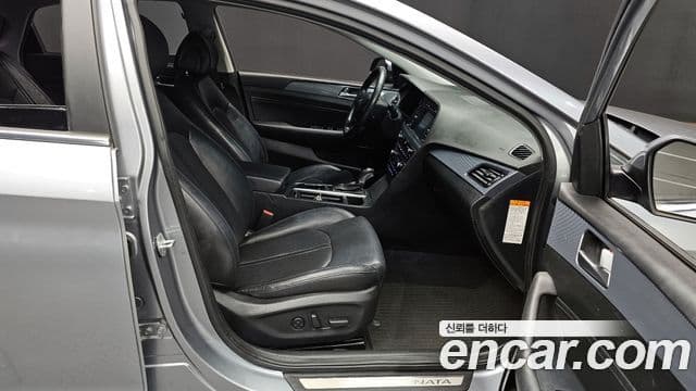 Hyundai LF Sonata гибрид Premium, 2016 11