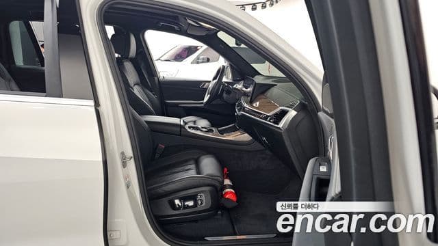 BMW X7 (G07) xDrive 40d Design Pure Excellence 7인승, 2024 11