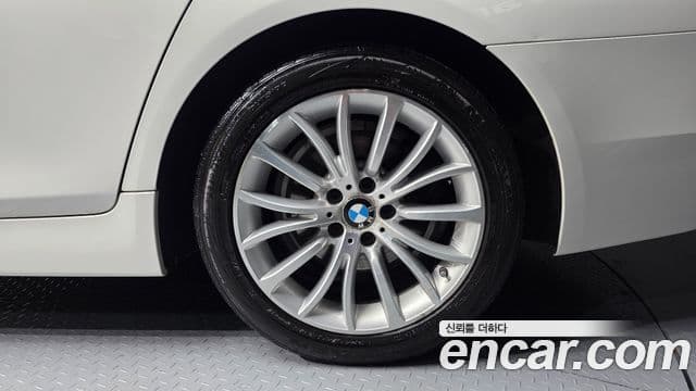 BMW 5시리즈 (F10) Luxury, 2015 все фото