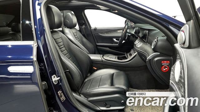 Mercedes-Benz E-класс W213 E350 4MATIC AMG Line Edition, 2021 11