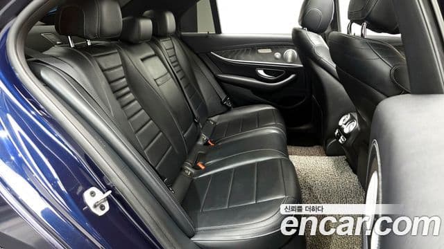 Mercedes-Benz E-класс W213 E350 4MATIC AMG Line Edition, 2021 12