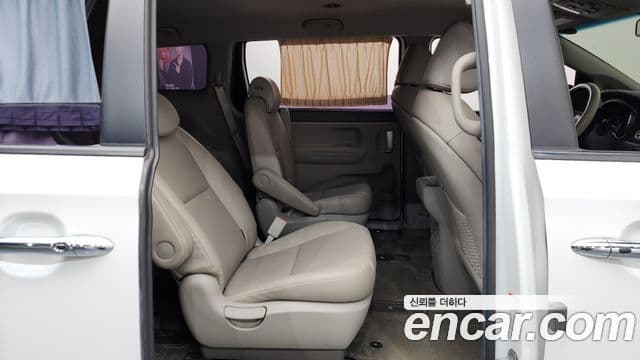 Kia The / новый New Carnival Luxury, 2020 12